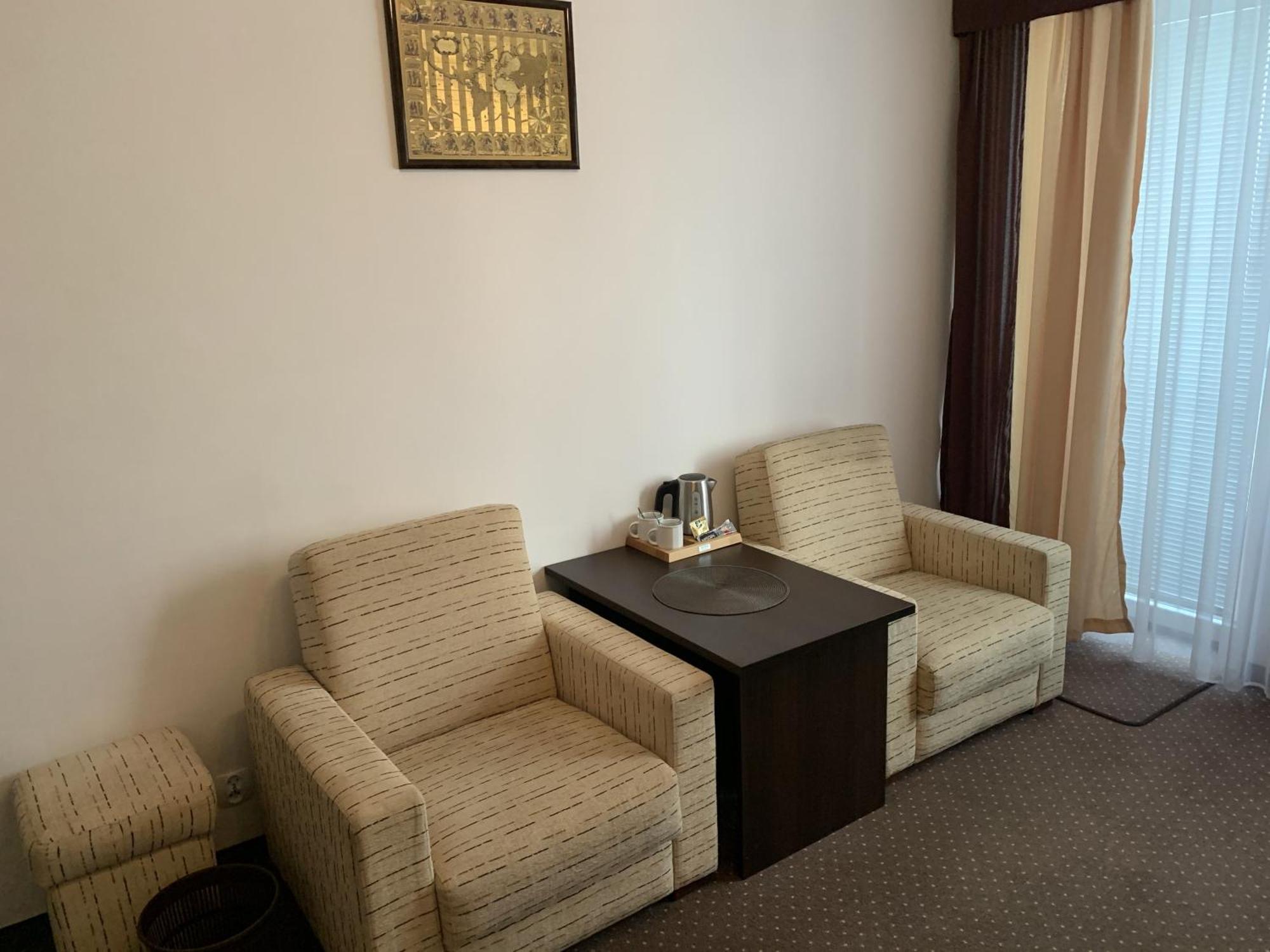 Affittacamere Plazowy Boss Z Restauracja 50 Metrow Od Morza 2*