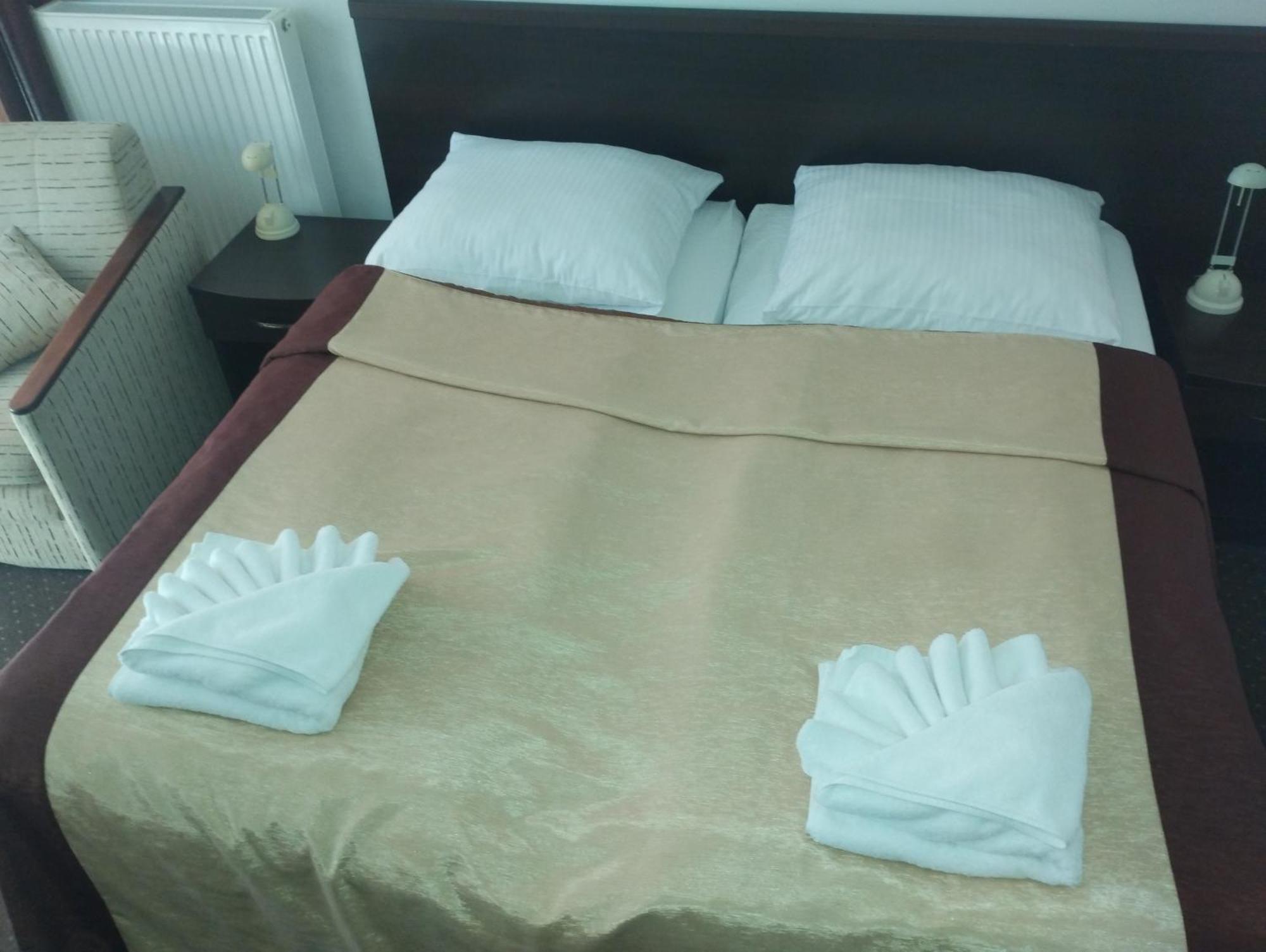 Plazowy Boss Z Restauracja 50 Metrow Od Morza Affittacamere Dziwnów