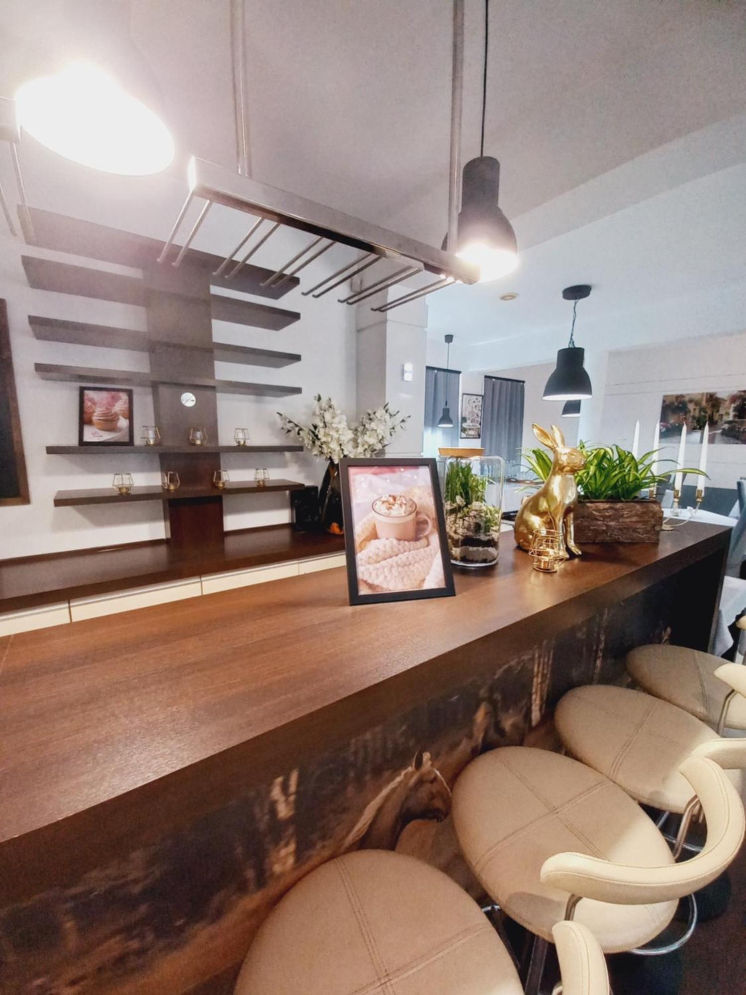 Plazowy Boss Z Restauracja 50 Metrow Od Morza 2*