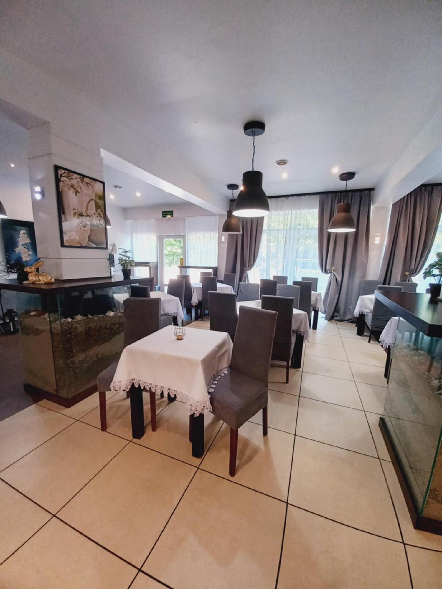 Plazowy Boss Z Restauracja 50 Metrow Od Morza 2* Dziwnów
