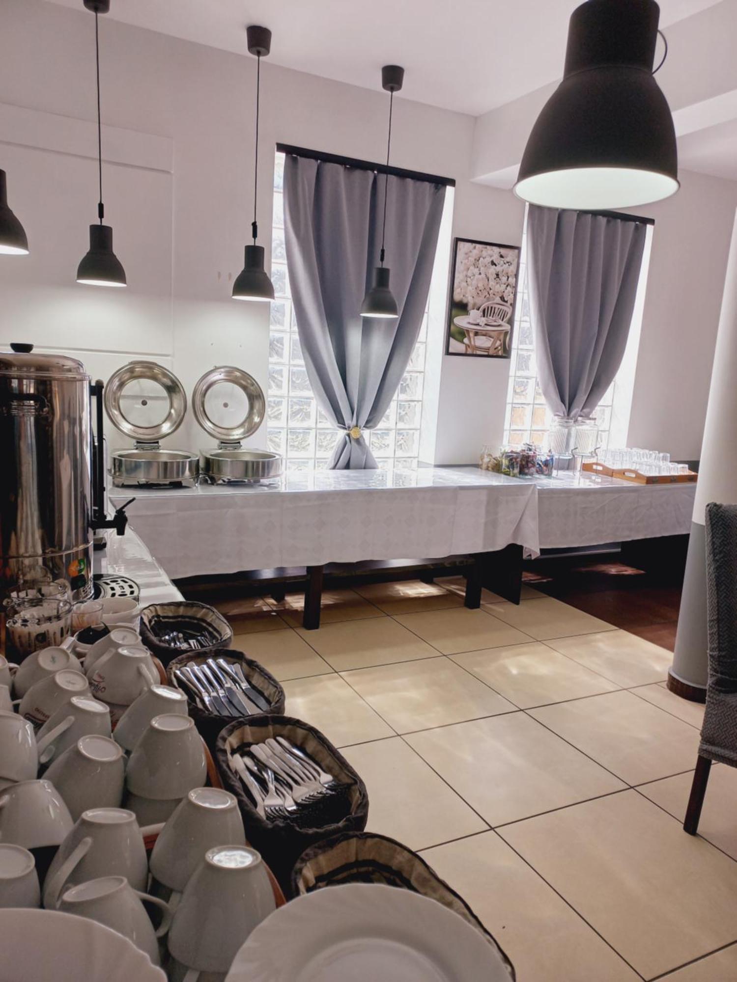 Plazowy Boss Z Restauracja 50 Metrow Od Morza
