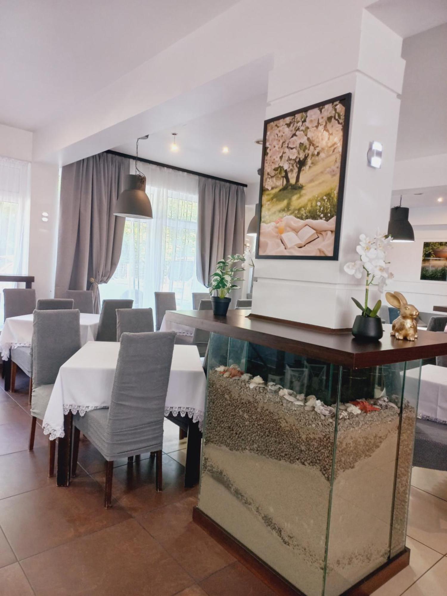 Plazowy Boss Z Restauracja 50 Metrow Od Morza Penzion